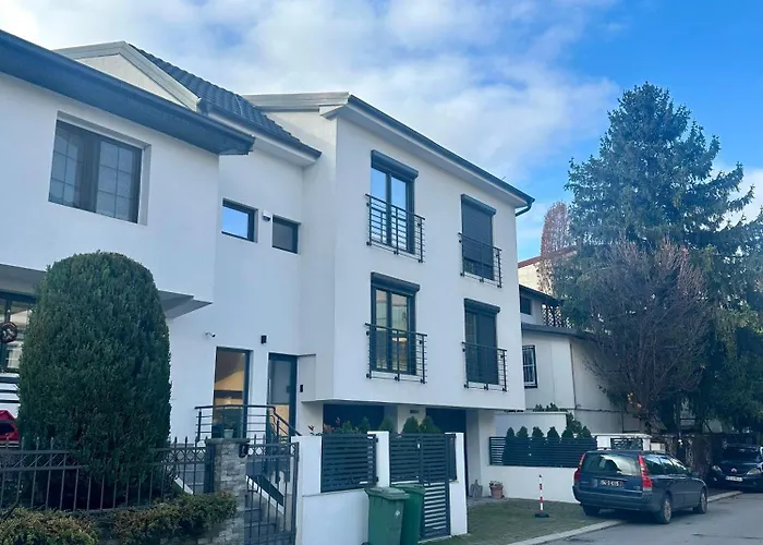 Vodno - Location And Private Parking سكوبجي